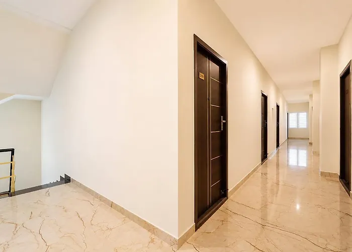 Townhouse Erode Bus Terminal Formerly Everest Viji Residency