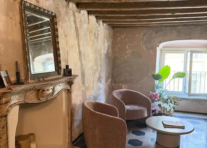 PALAZZO SOLARO Boutique&Luxury Suites
