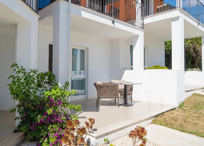 Hotel With Swimming Pool In Bari Sardo