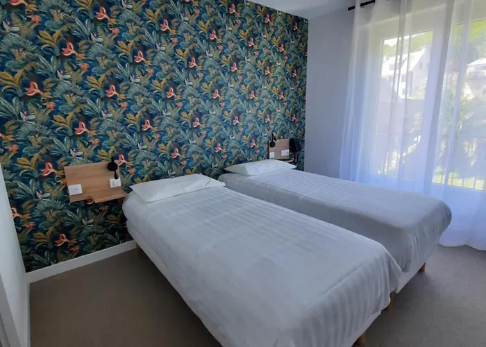 Louis Hotel