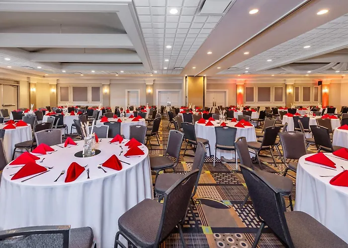 Grand Hotel & Conference Centre Calgary Airport, An Ascend Collection Hotel