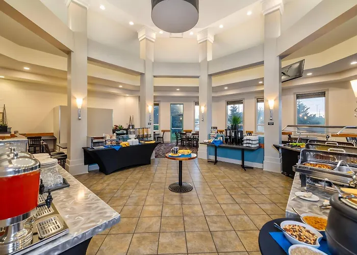 Grand Hotel & Conference Centre Calgary Airport, An Ascend Collection Hotel
