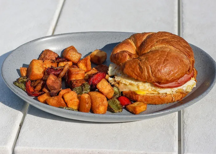 Doubletree Beach Resort By Hilton Tampa Bay - North Redington Beach