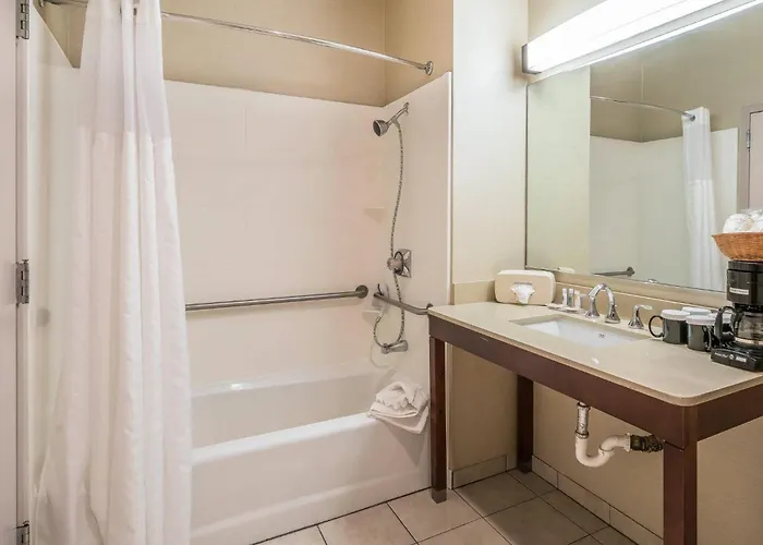 Comfort Inn & Suites Seattle North