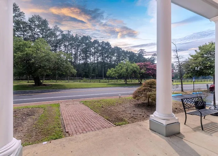 Best Western Williamsburg Historic District