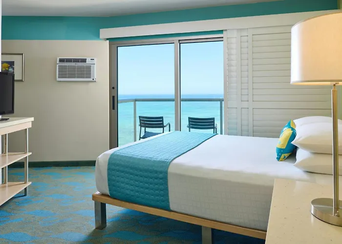 Waikiki Circle Hotel By Castle