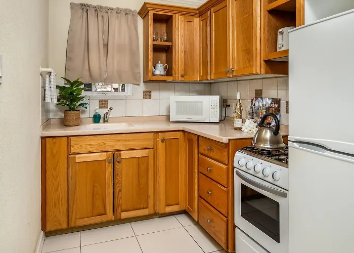 Adulo Apartments