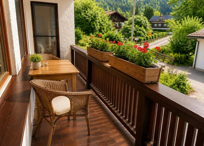 Hotel Garni Koenigslinde - Wandern, Radeln, Skifahren & Geniessen