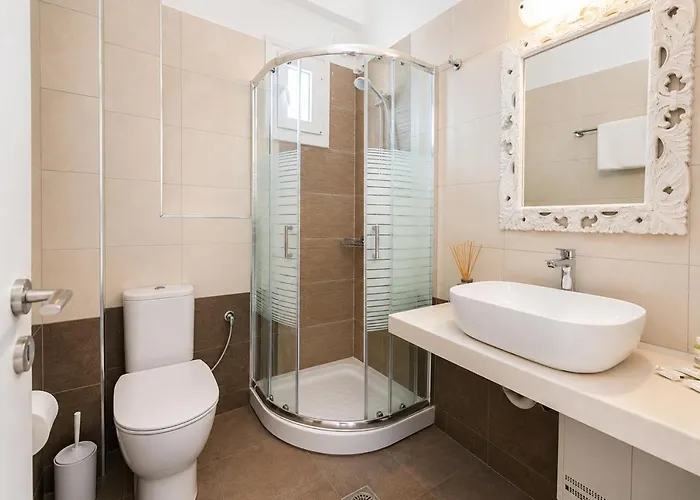 Eleftheria Hotel & Apartments