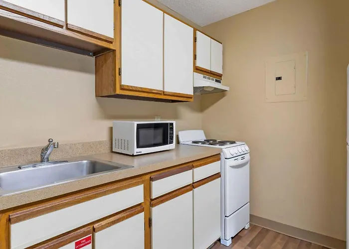 Extended Stay America Suites - Evansville - East
