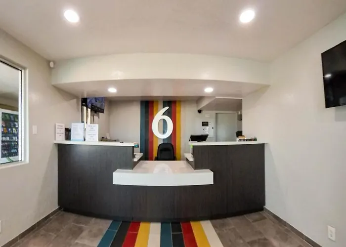 Motel 6-Conroe, Tx
