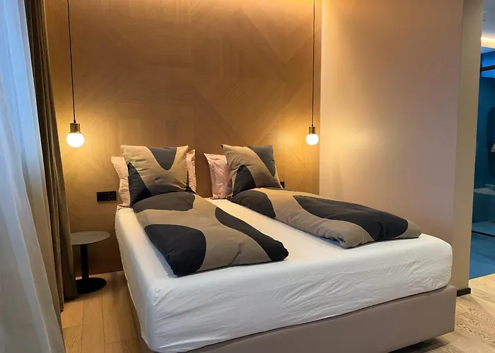 Hotel Lotus