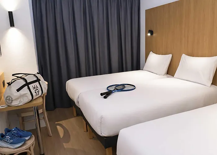 B&B HOTEL Nîmes Ville Active, parking sécurisé gratuit