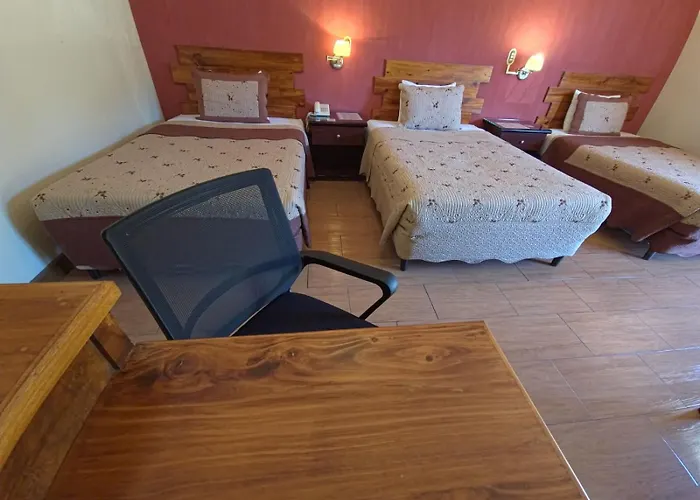 Hotel y Restaurante Villa Esmeralda