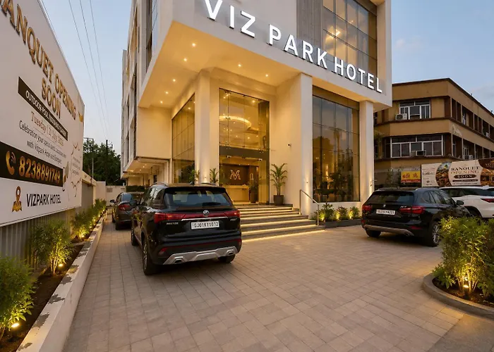 Viz Park Hotel - Business Hotel & Banquet, Gidc Anand