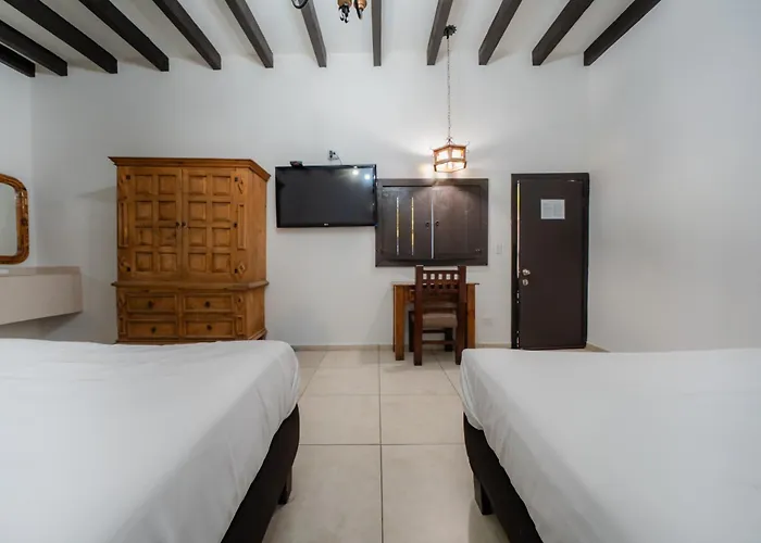 Hotel Cosmos Don Carlos