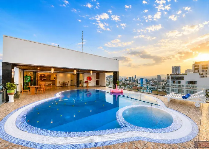 Merry Land Hotel Da Nang
