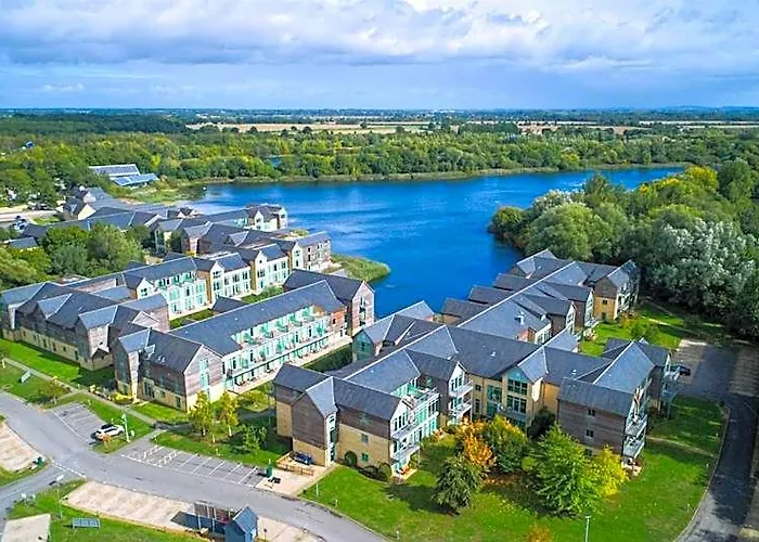 De Vere Cotswold Water Park