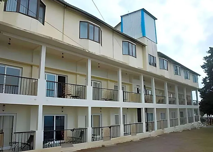 Classic Hill Top Resorts Chamba