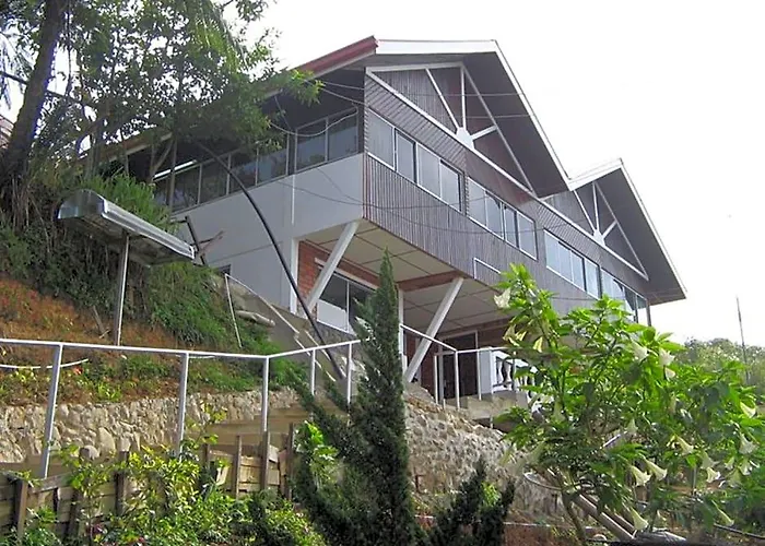 Strawberry Garden Hotel