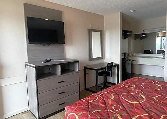 Garden Inn & Suites