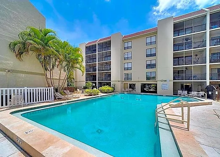 Siesta Key Beach - 2 Bedroom - 3 Beds - 3 Bathroom Duplex With Heated Swimming Pool