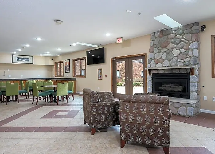 Bliss Point Inn & Suites New Buffalo