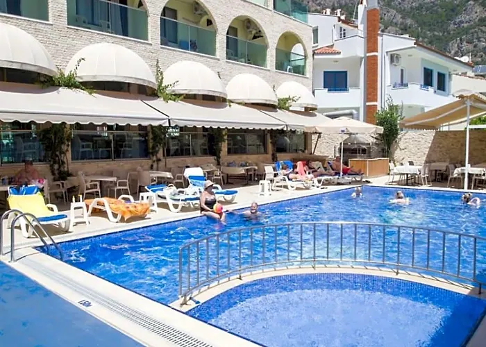 Ozcan Beach Hotel