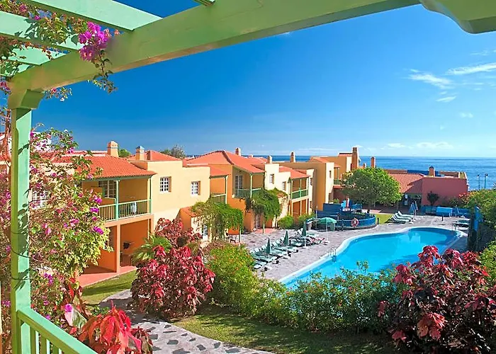 Apartamentos La Caleta