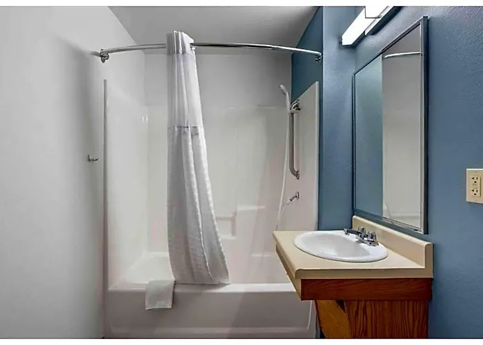 Studio 6 Extended Stay Birmingham Pelham Al