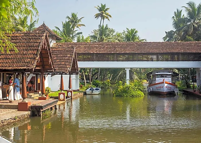 Coconut Lagoon Kumarakom- A Cgh Earth Experience