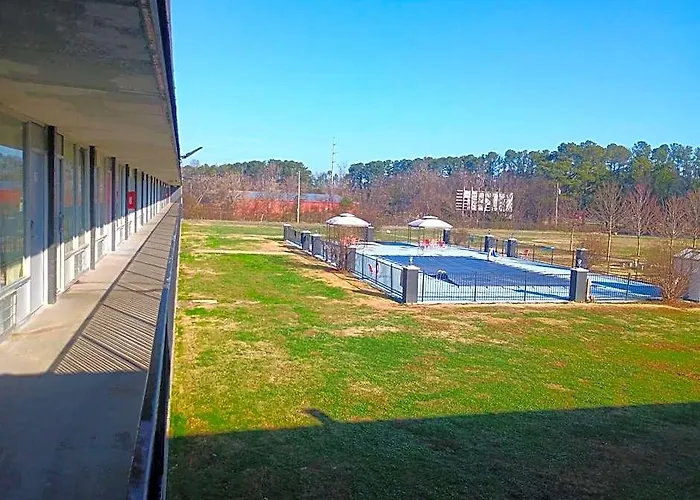 Budgetel Inn And Suites Cartersville