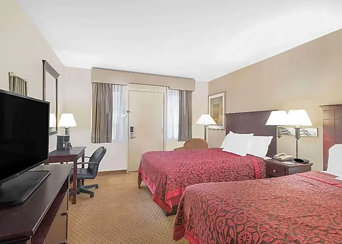 Days Inn By Wyndham Springfield/Phil.Intl Airport
