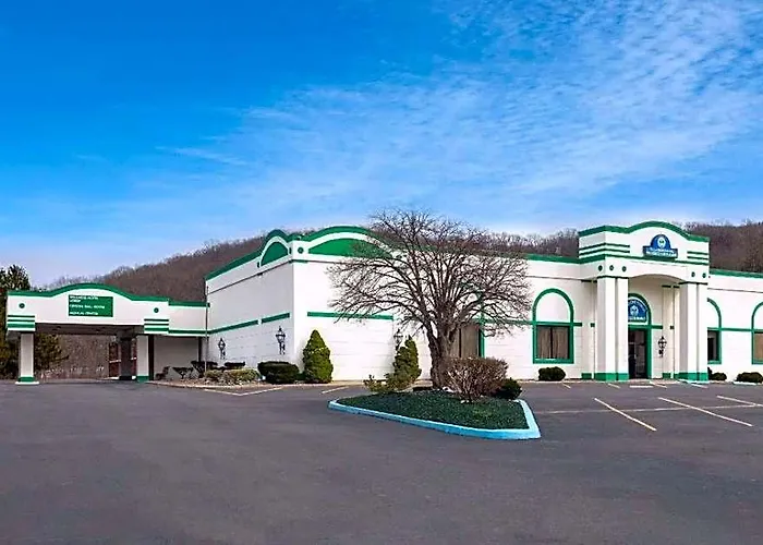 Days Inn By Wyndham Butler Conference Center