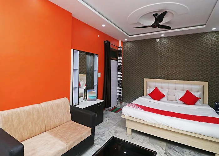 Oyo Krishna Hotel