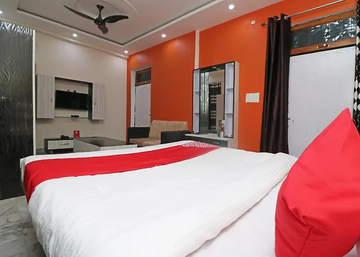 Oyo Krishna Hotel