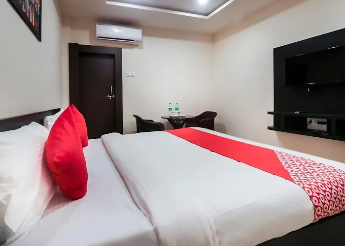 Hotel O Captain Inn