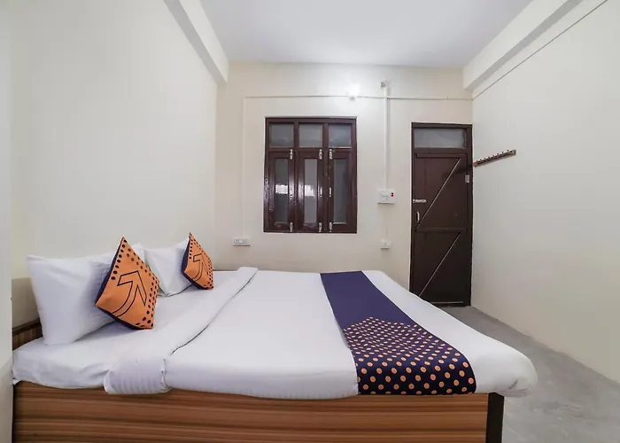 Spot On Hotel Aina