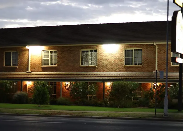 All Settlers Motor Inn Parkes
