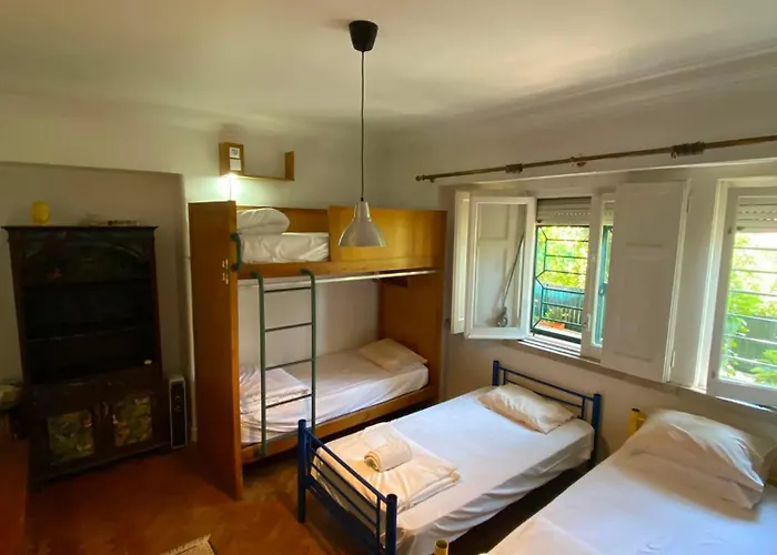 Botanique Guesthouse Cascais