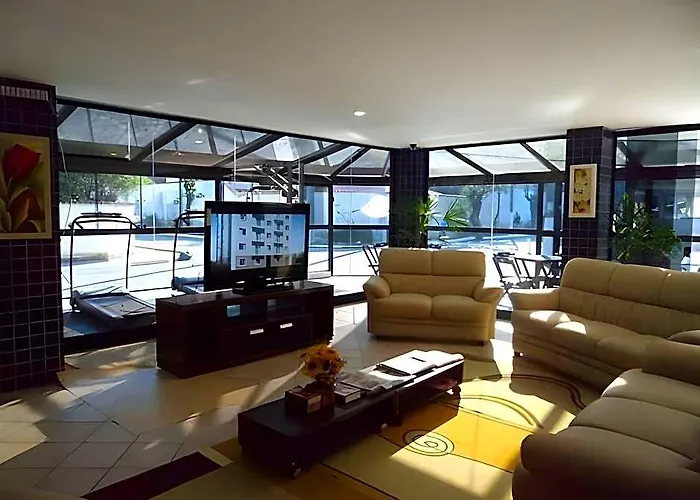 Oyo Residencial Itacuruaaj Apart Hotel, Mangaratiba