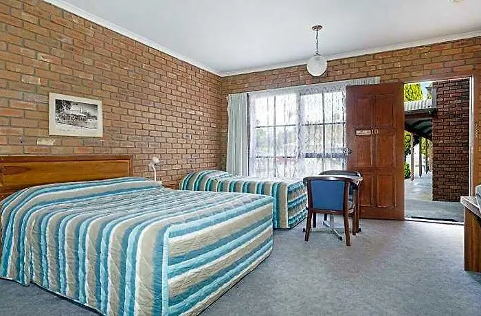 Rodney Motor Inn