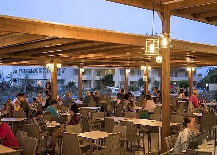 Kalamaki Property Summer Beach Hotel