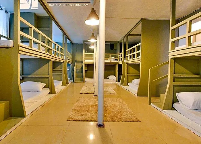 Treasure Isle Backpackers Boracay