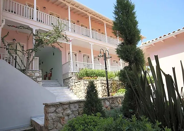 Ionis Hotel
