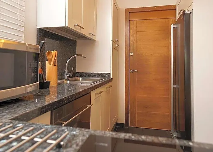Sybaris Suites & Residences
