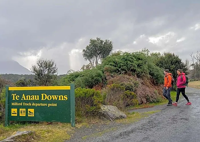 Fiordland National Park Lodge