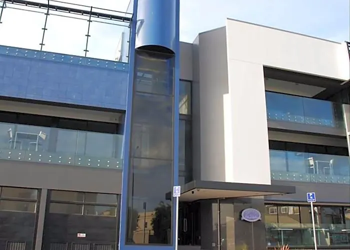 Sumner Re Treat Luxury Apartments