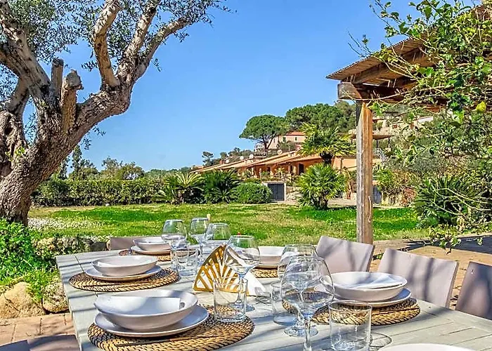 Villa A Few Steps From The Sea-Villa Acquasalata