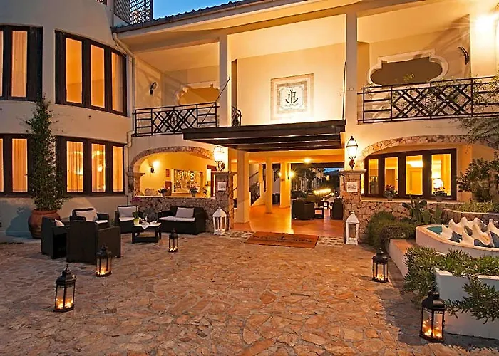 Amaregold Hotel Palau